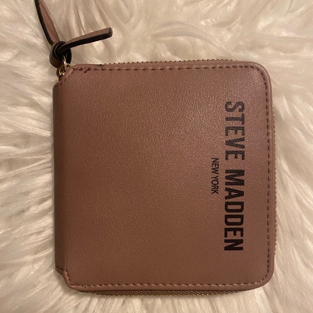 Steve madden wallet